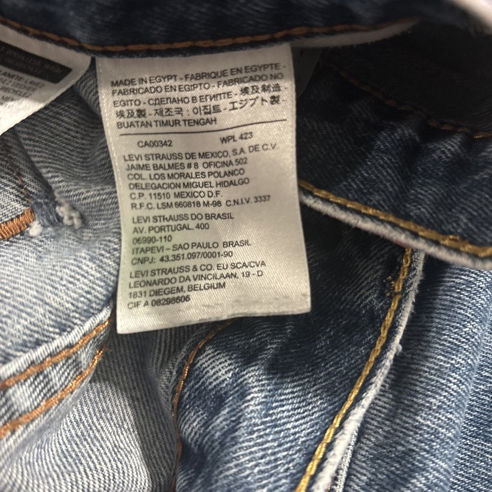 Levis 505 Blue Jeans Mens 36x34 Faded Light Wash Straight Work Pants - Picture 15 of 16